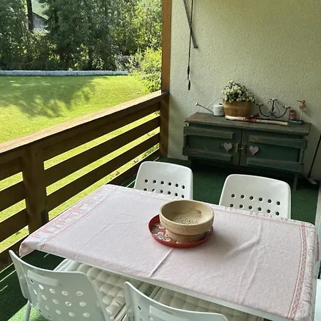 La Sarine 124 Appartement-fewo- Dusche Oder Bad- Wc 4-bettwohnung By Interhome Гштад